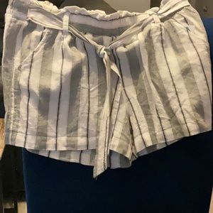 Linen shorts